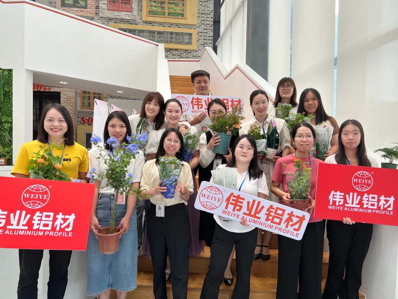 以爱浇灌，礼赠母亲 | 伟业铝材感恩母亲节职工活动圆满举办